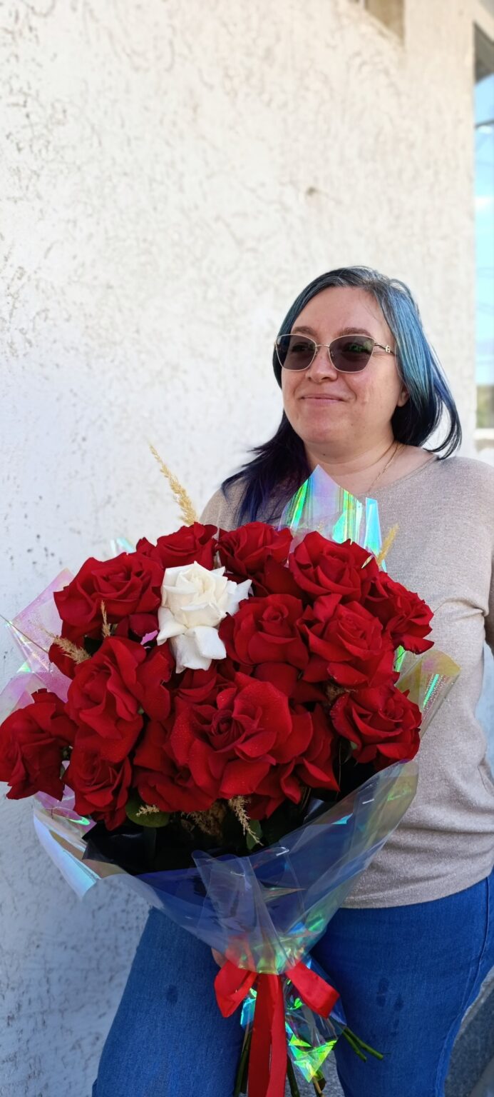 Buchet 15 trandafiri Buchet 15 trandafiri