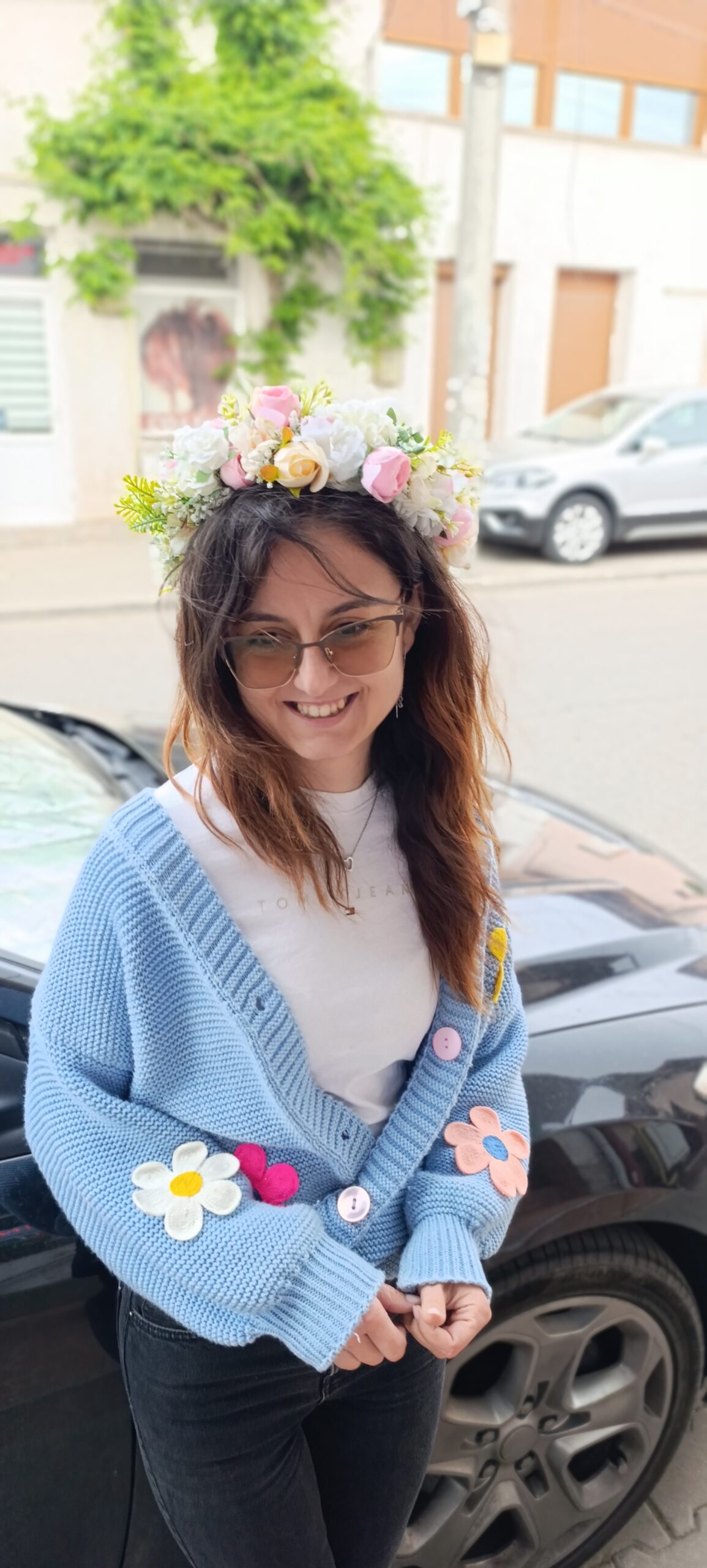 Coroniță cu Flori Artificiale pentru Păr – Accesoriul perfect pentru evenimente speciale Coroniță cu Flori Artificiale pentru Păr – Accesoriul perfect pentru evenimente speciale