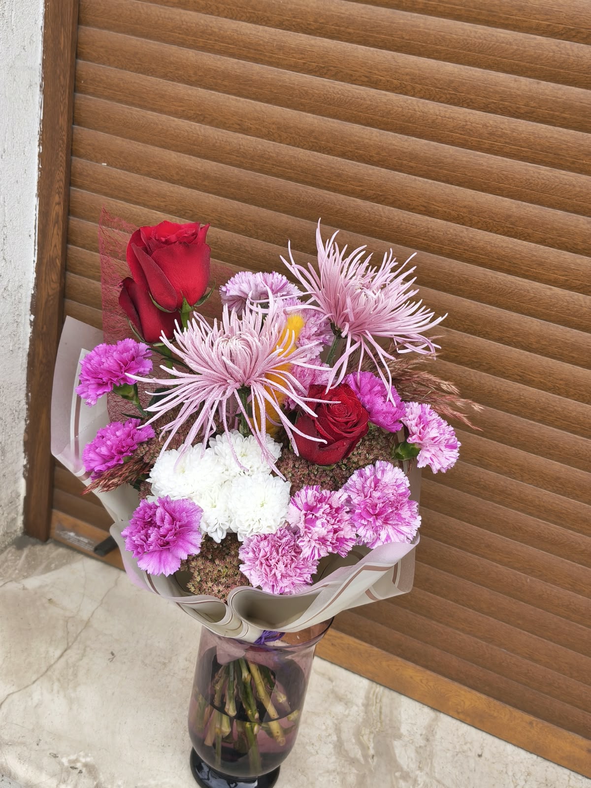 Buchet mixt de toamnă – flori de sezon în nuanțe calde | IFlori Buchet mixt de toamnă – flori de sezon în nuanțe calde | IFlori